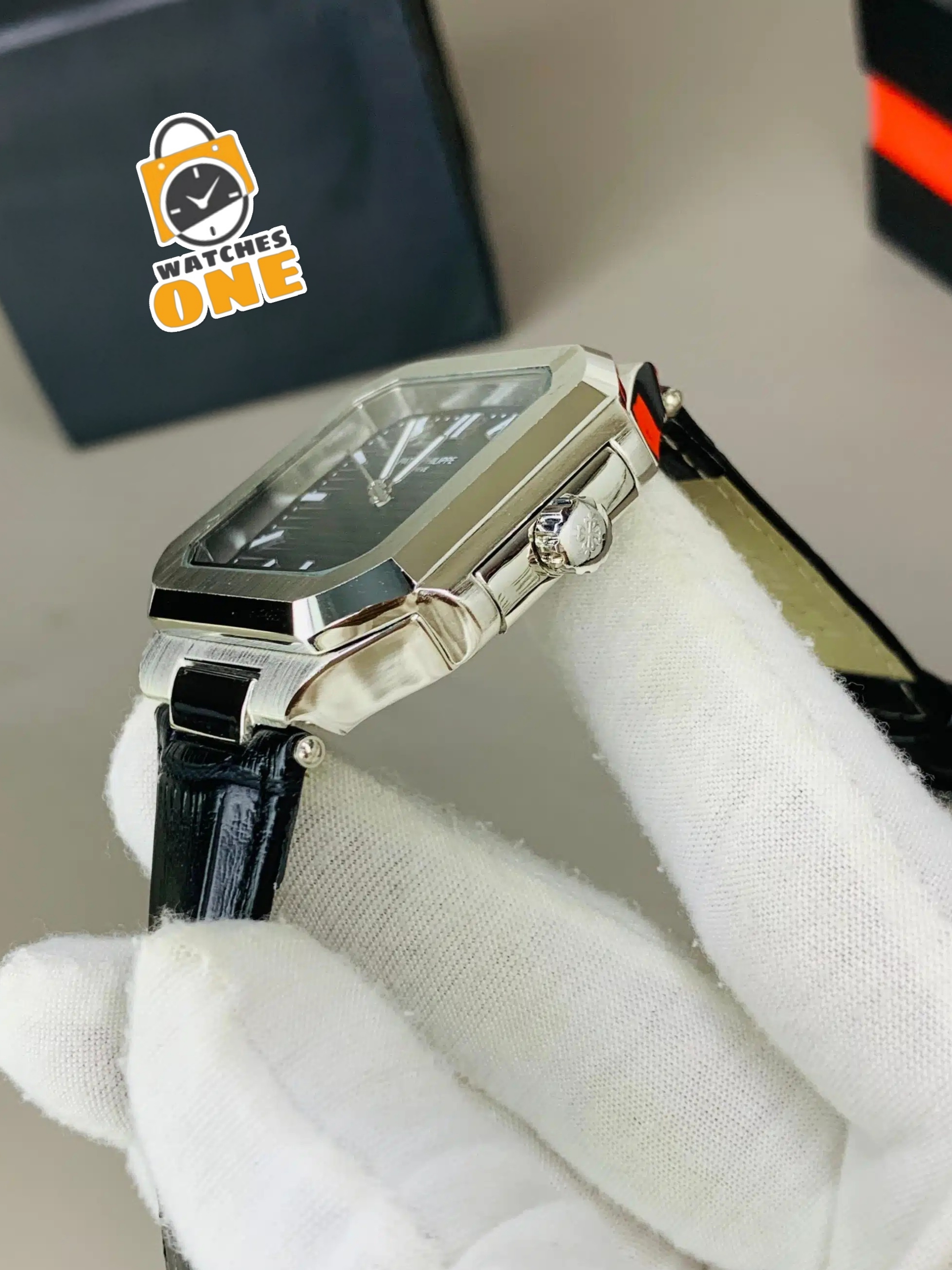 ساعة Patek Philippe Square Leather Watch – Black Dial with Date